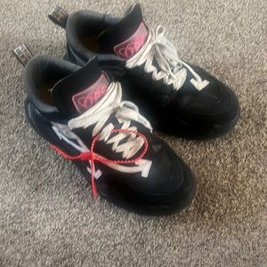 Off white sneakers size 10